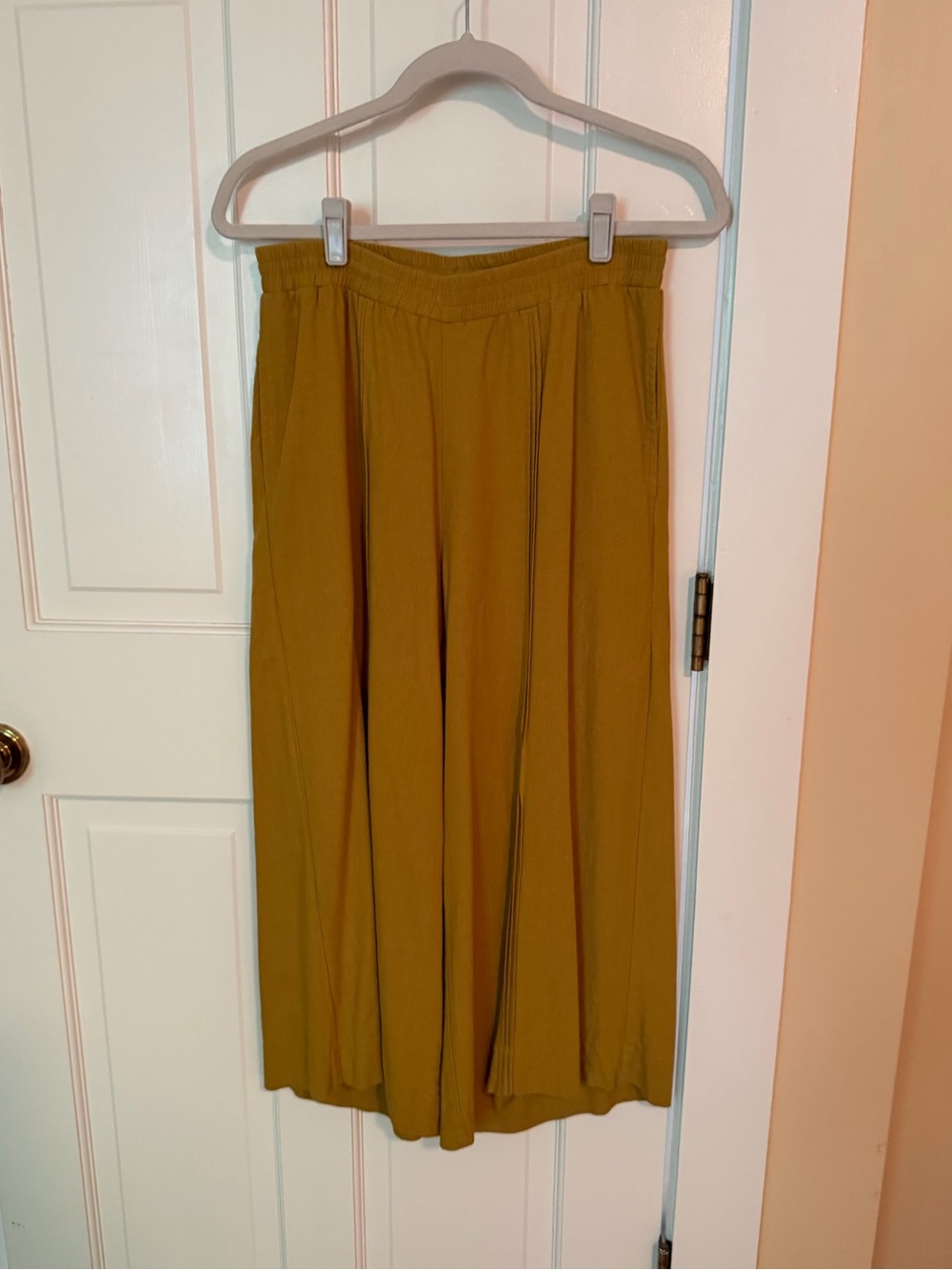 Women’s Wide Leg Linen Pants in Mustard